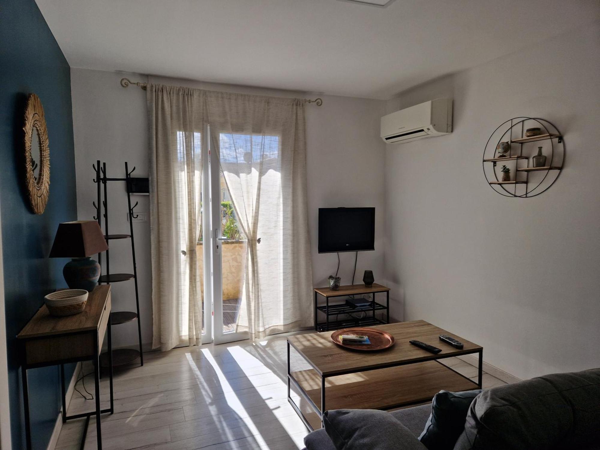 דירות לונל Chez Valeric מראה חיצוני תמונה