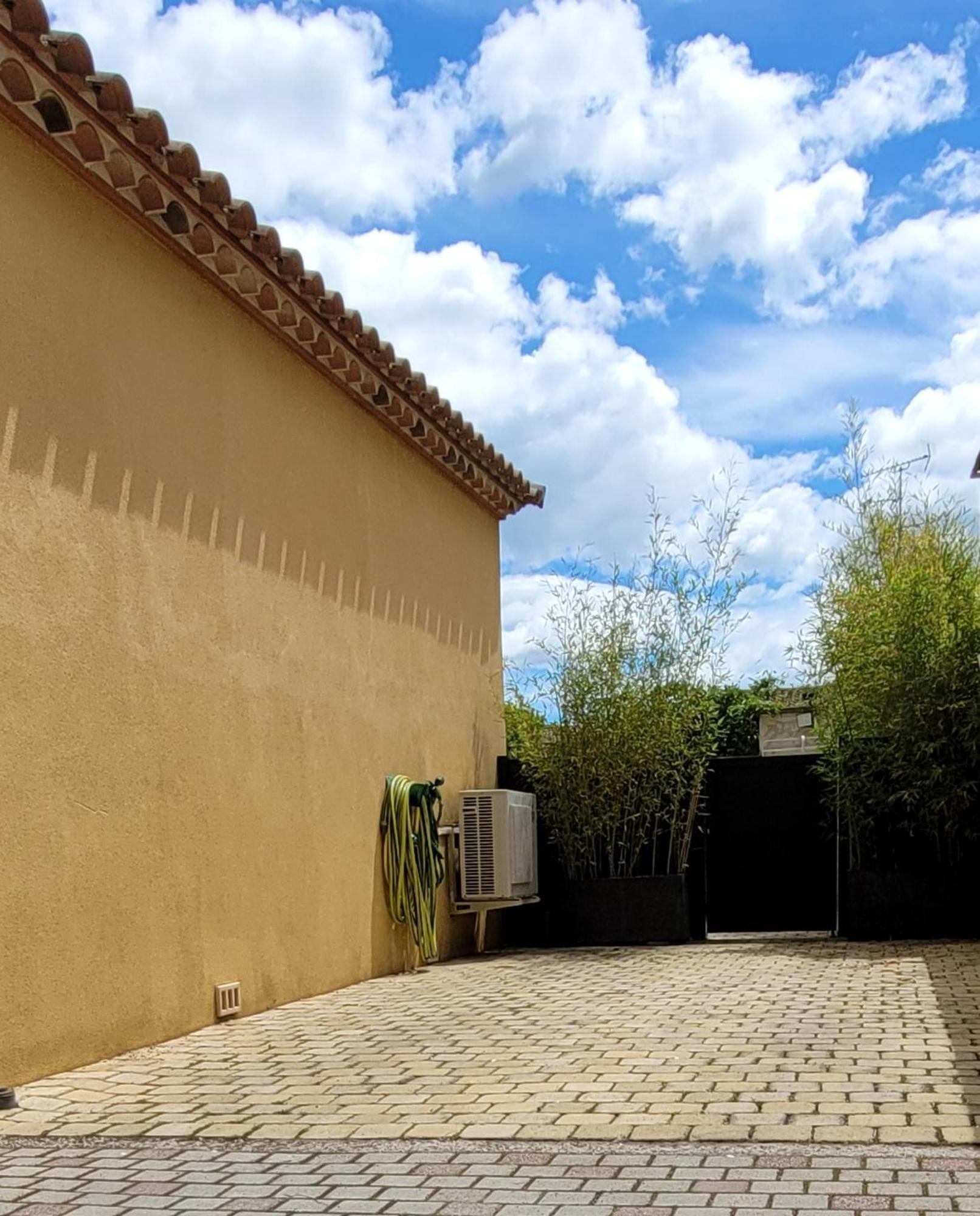 דירות לונל Chez Valeric מראה חיצוני תמונה